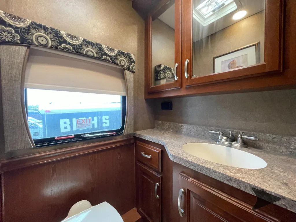 2016 Forest River Berkshire 38A, Photos photo 32