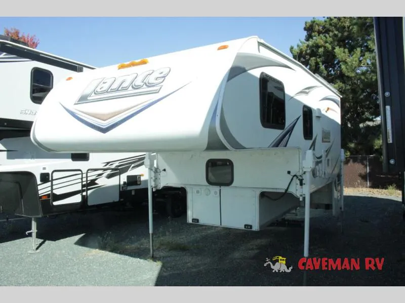 2012 Lance Lance 1050S - Photo 2
