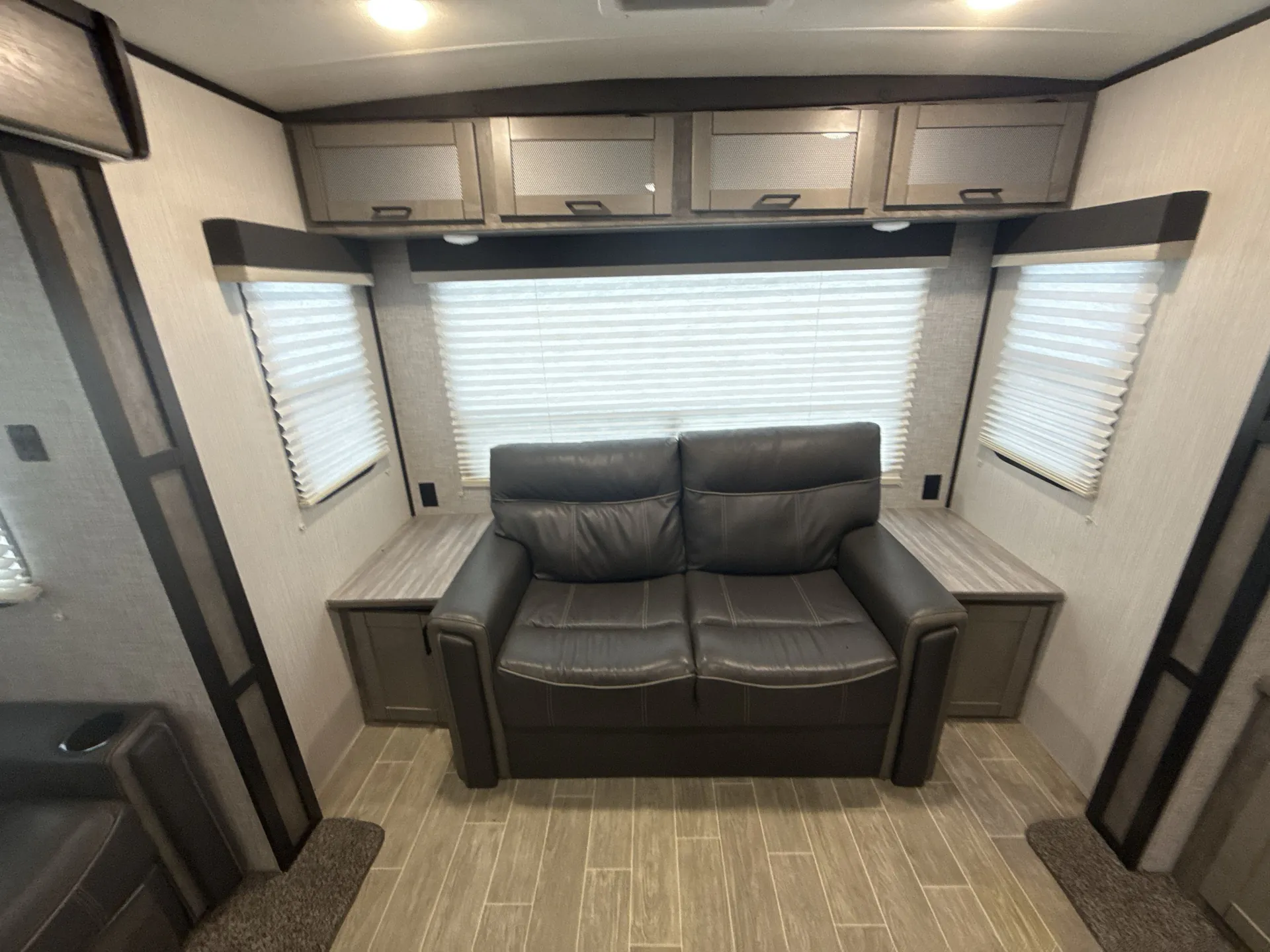 2020 Heartland Wilderness 3375 KL — living area main