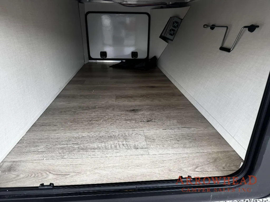 2027 Forest River Rockwood Ultra Lite 2921RL, Photos photo 11