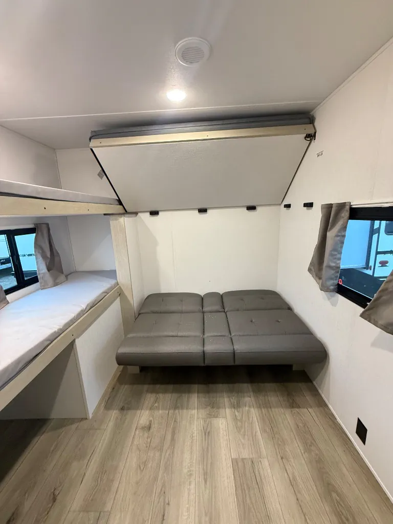 2026 Shasta RVs i-5 Edition 530BQB, Photos photo 15