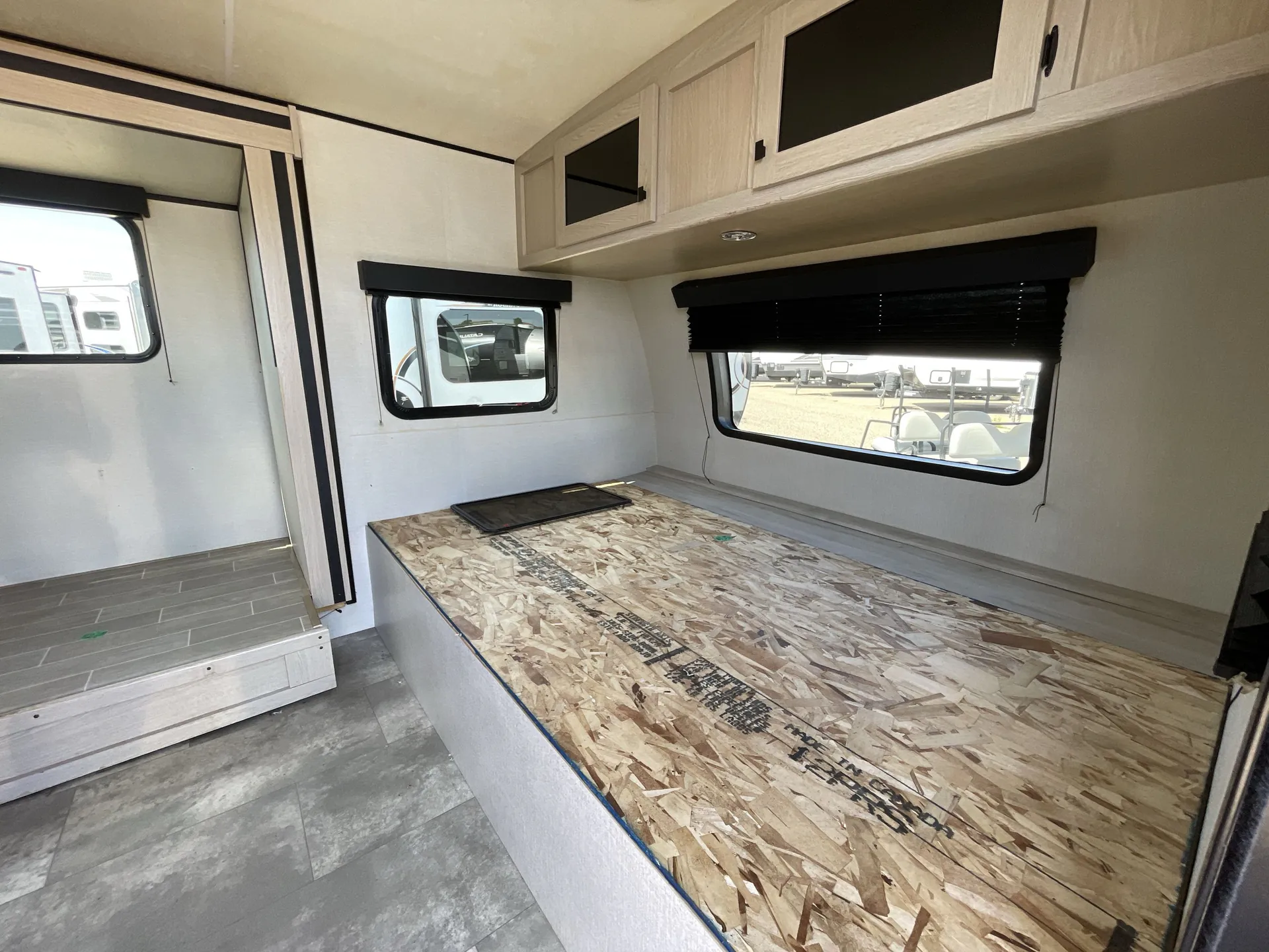 2023 Coachmen Apex Nano 194BHS — living area main