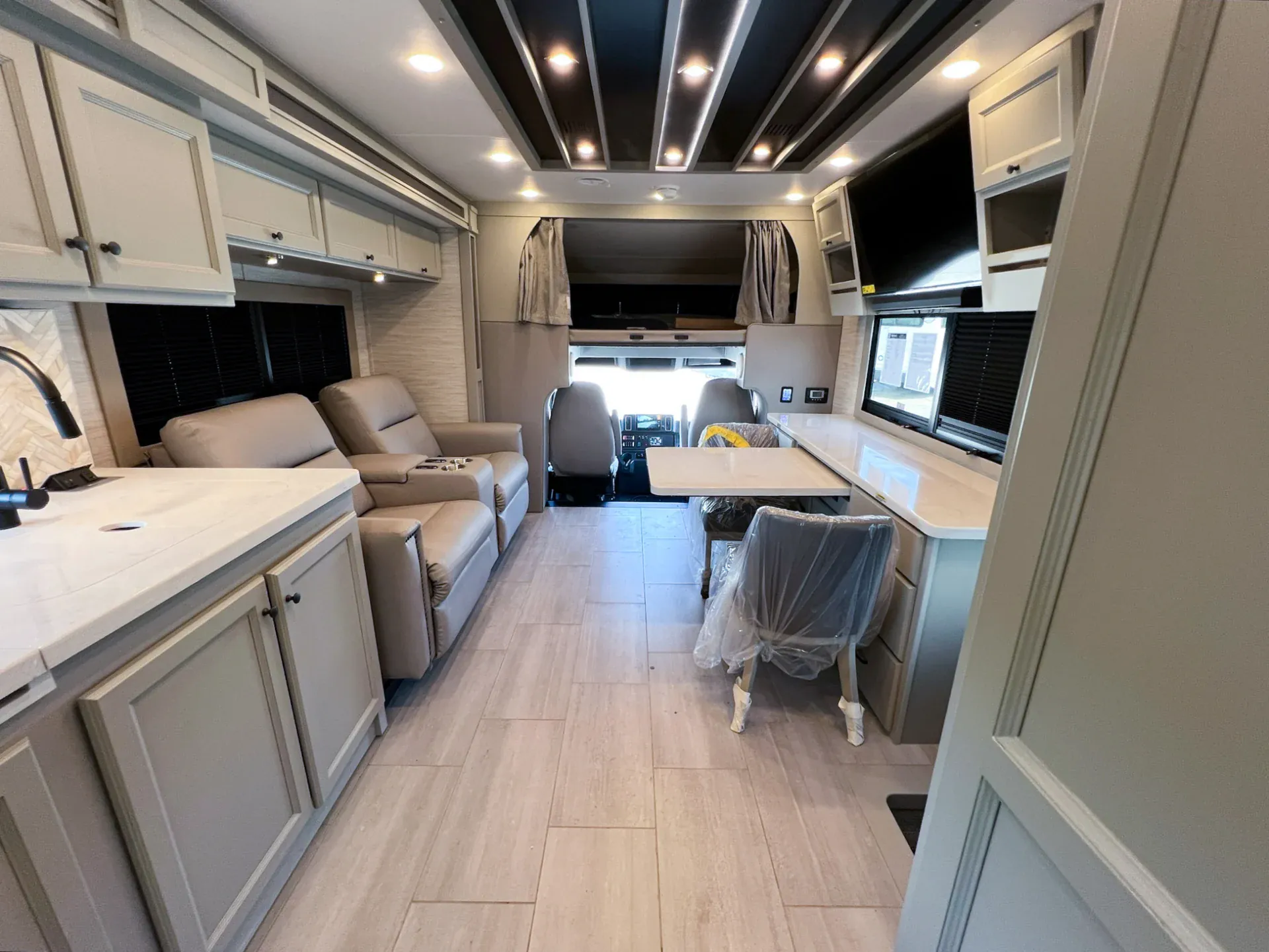 2027 Tiffin Allegro Bay 34 DB - Photo 4