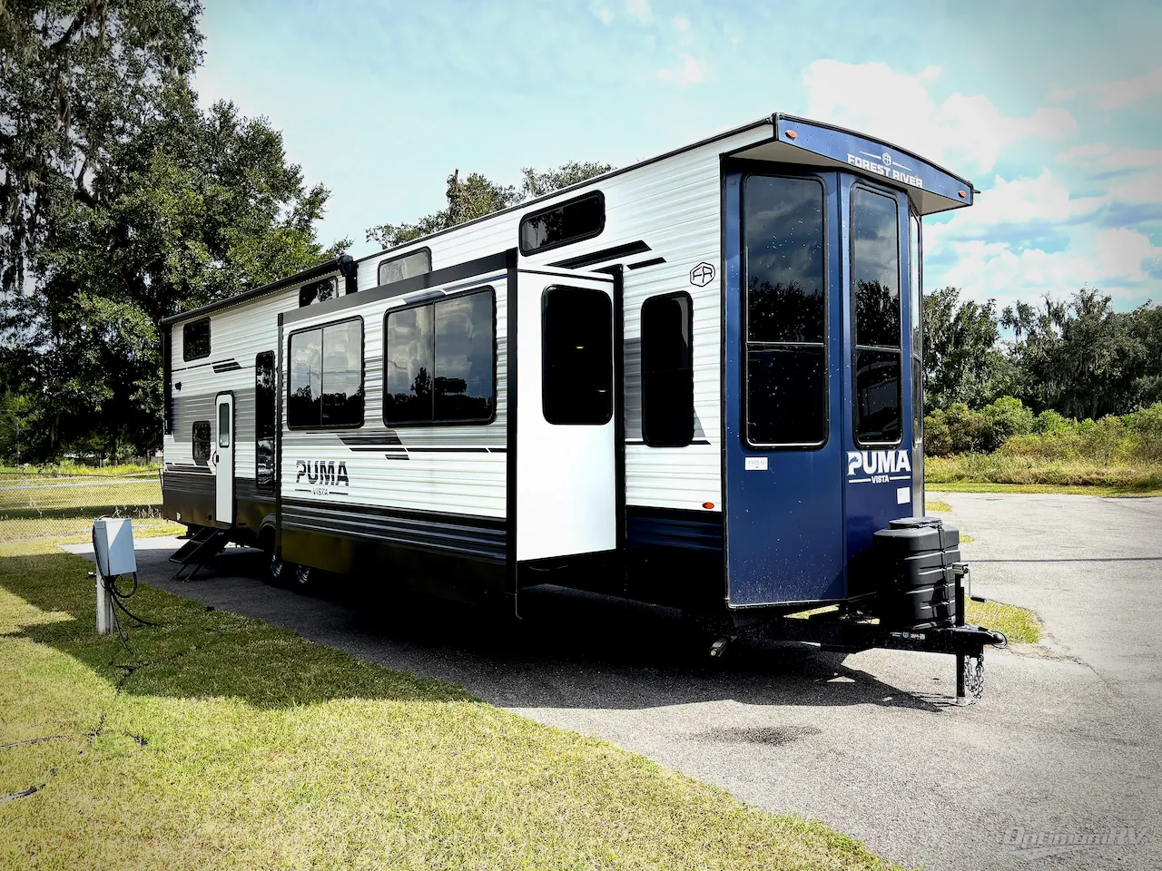2027 Forest River Puma Vista 402LFT