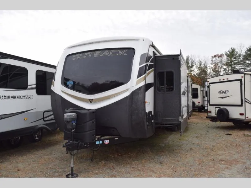 2022 Keystone Outback 330RL - Photo 3