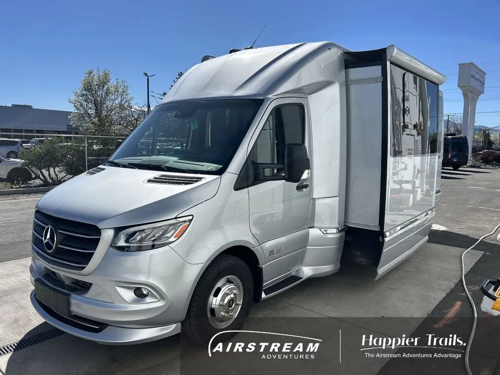 2022 Airstream Atlas BASE - Photo 2