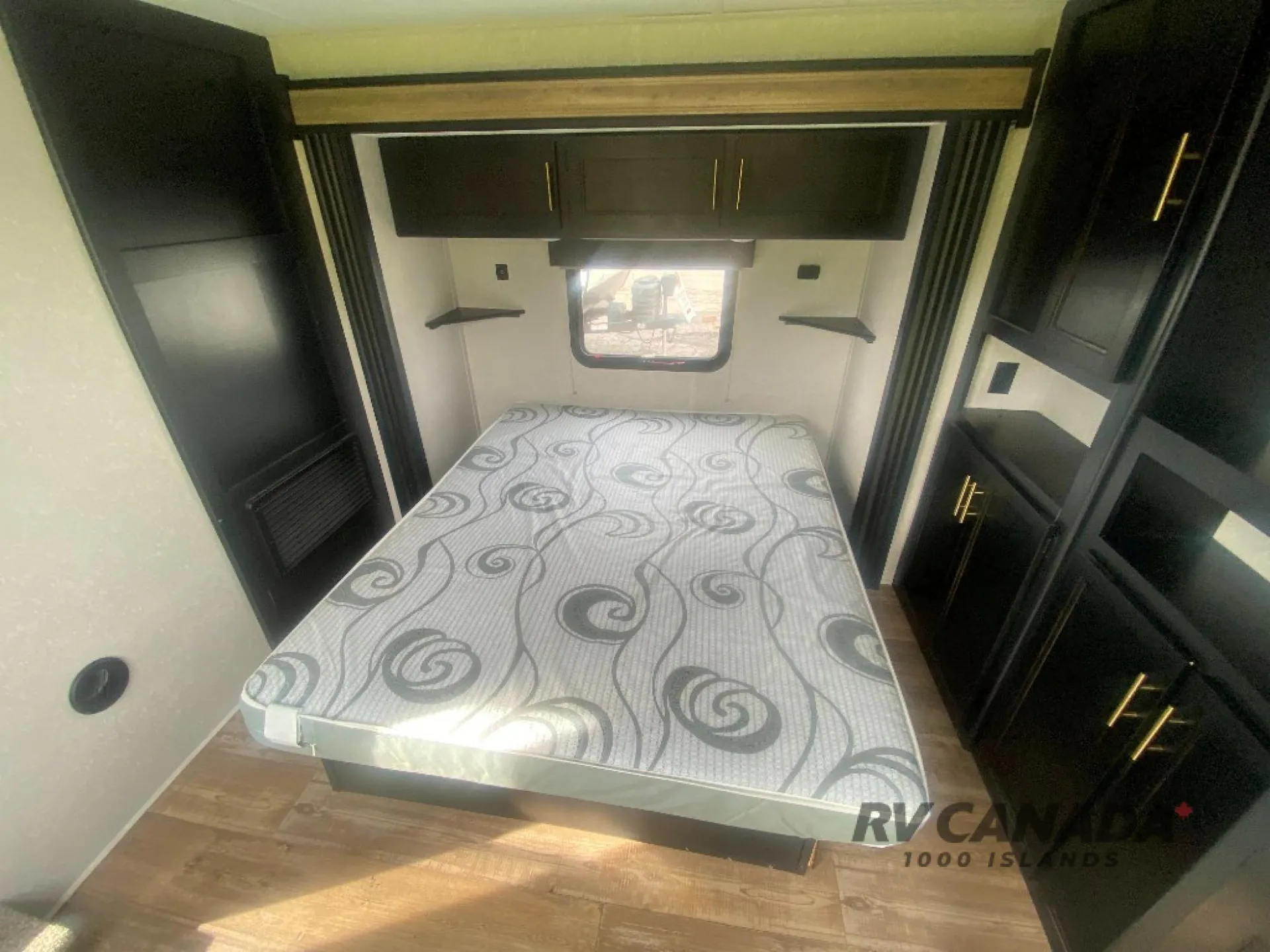 2021 Forest River Cherokee Destination 39DL — Photo 5