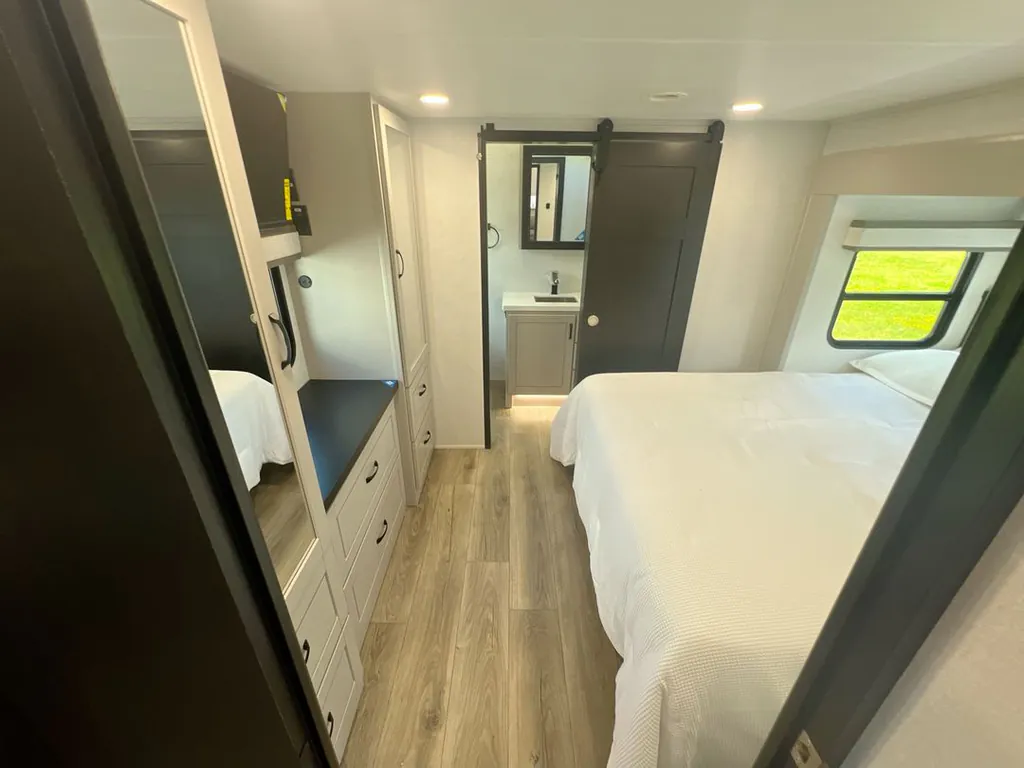 2026 Jayco North Point 395DSDB, Photos photo 13