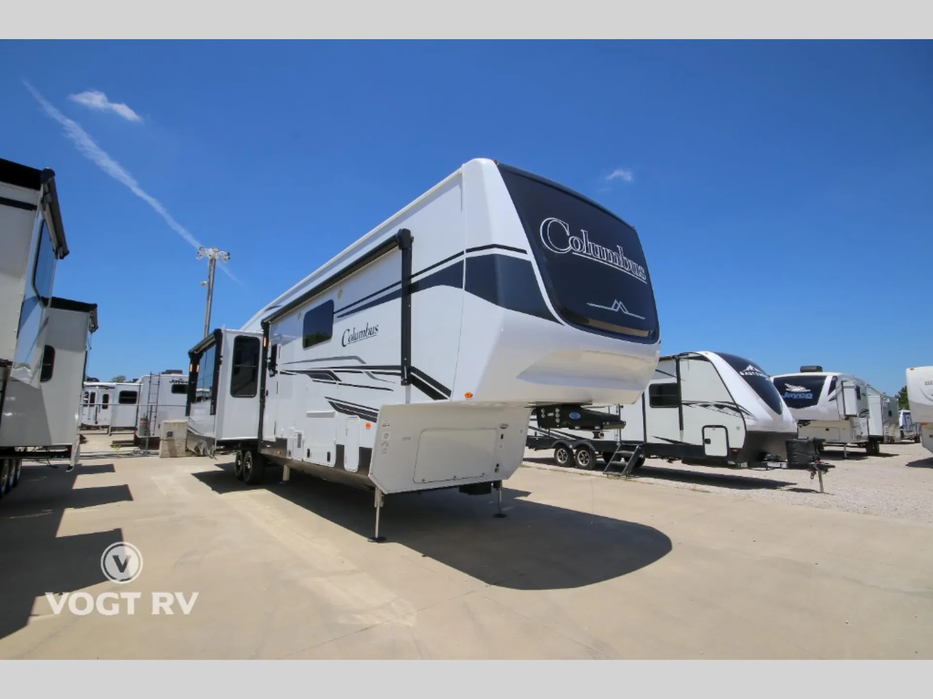 2024 Palomino Columbus 384RK dealer photo 1 from Vogt RV Center