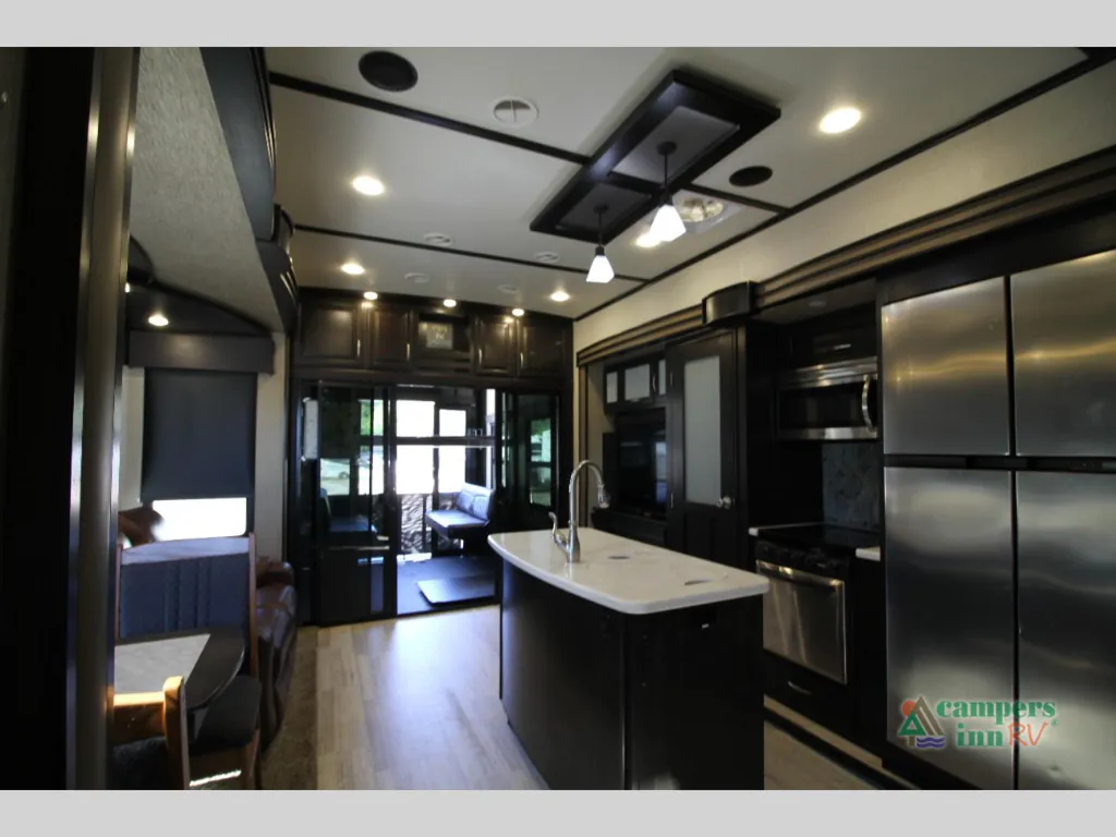 2016 Grand Design Momentum 380TH, Photos photo 41