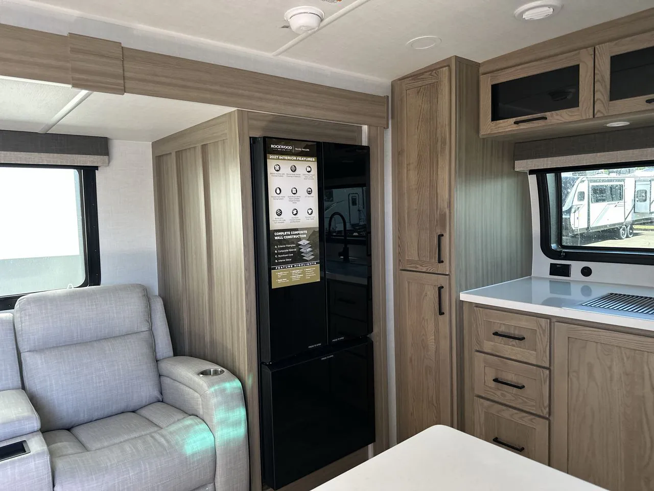 2027 Forest River Rockwood Mini Lite 2523MBR — Photo 6