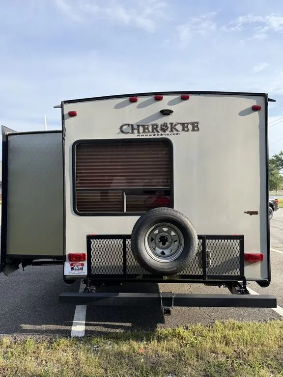 2016 Forest River Cherokee 304BH, Photos photo 7