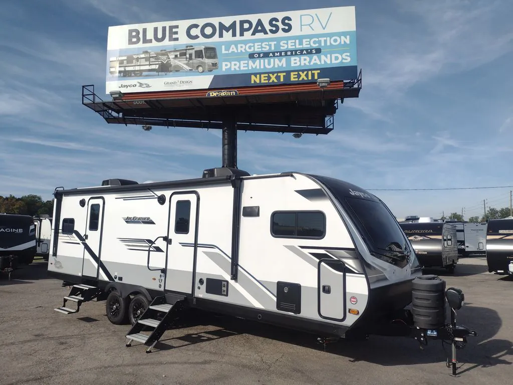 2025 Jayco Jay Feather 26FK - Photo 2