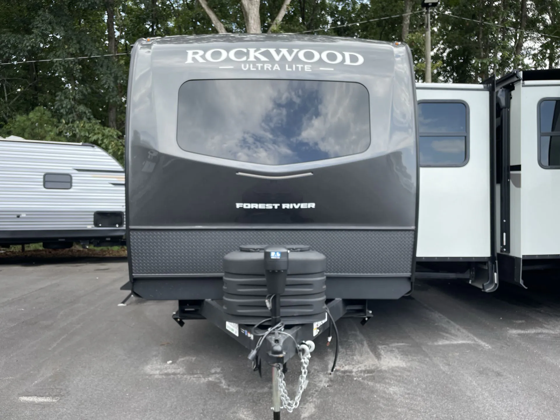 2027 Forest River Rockwood Ultra Lite 2608BS - Photo 3
