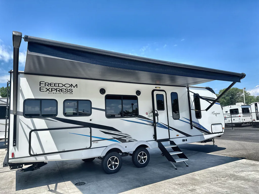 2023 Coachmen Freedom Express Ultra Lite 274RKS, Photos photo 28