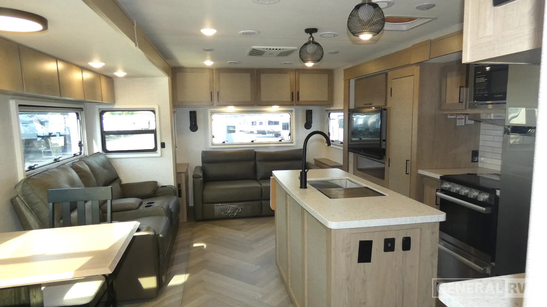 2024 Ember RV Touring Edition 29RS - Photo 3
