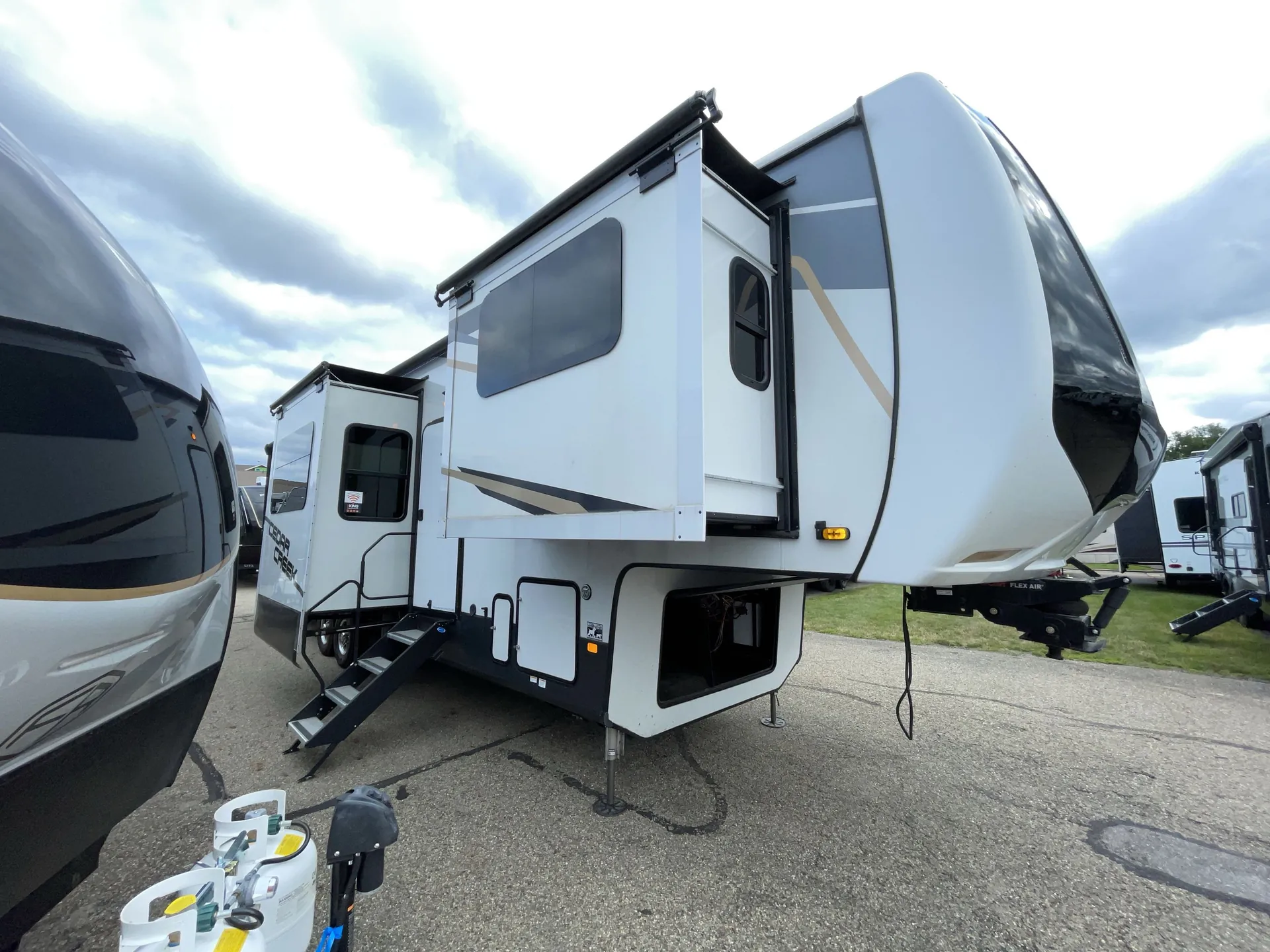 2021 Forest River Cedar Creek 371FL — campside