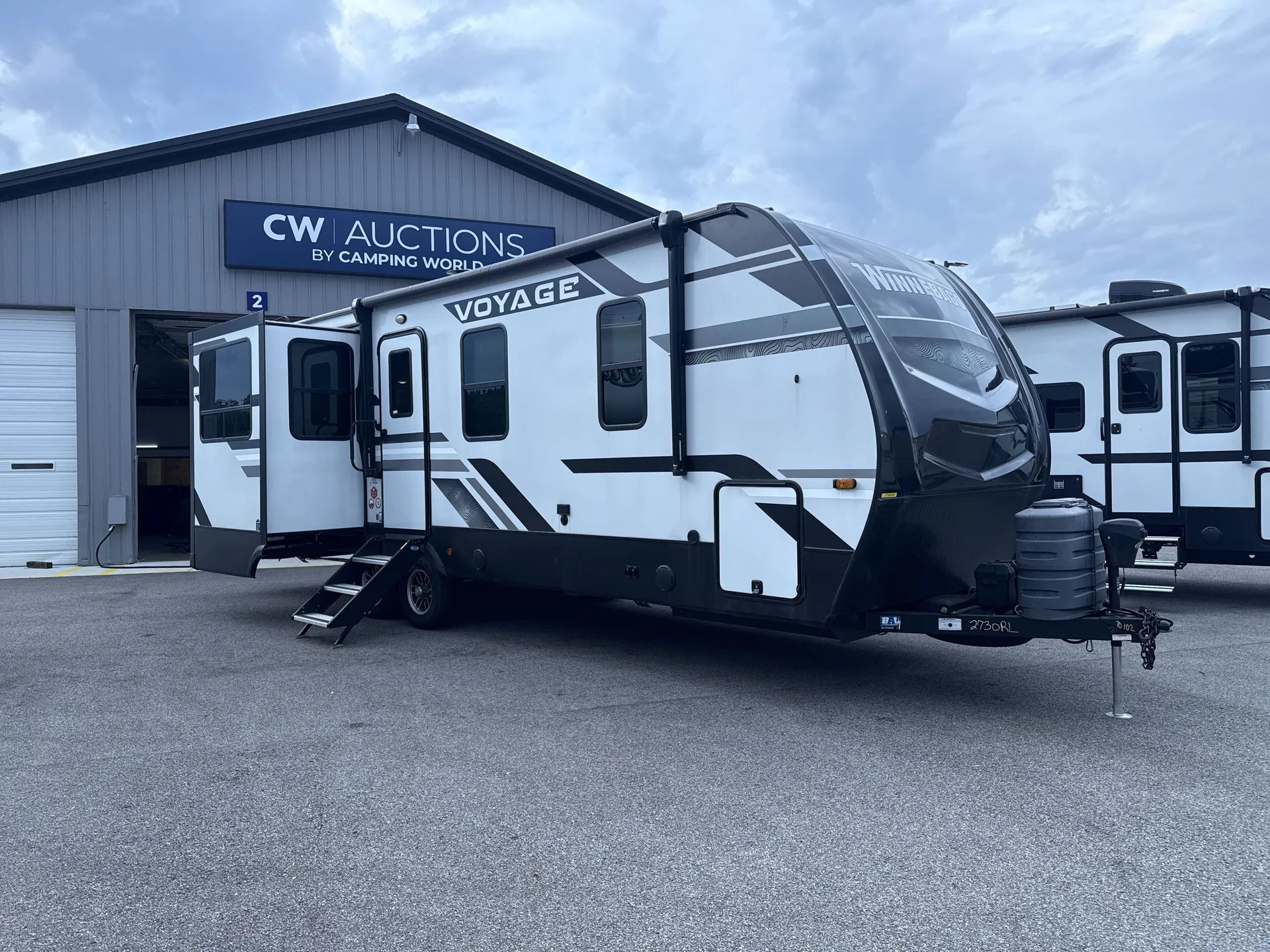2024 Winnebago Voyage 2730RL - Photo 2