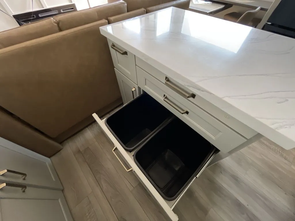 2025 Brinkley Model G 3250, Photos photo 26