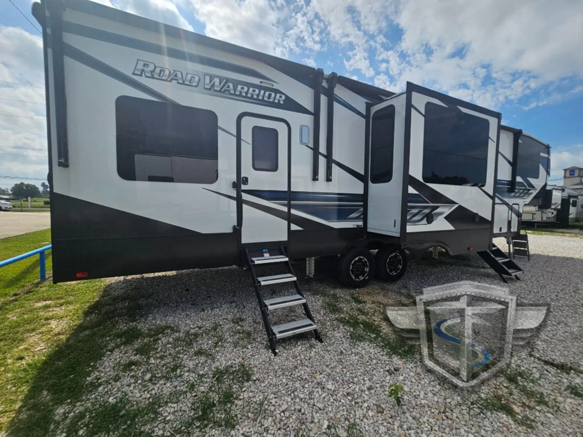 2022 Heartland Road Warrior 375