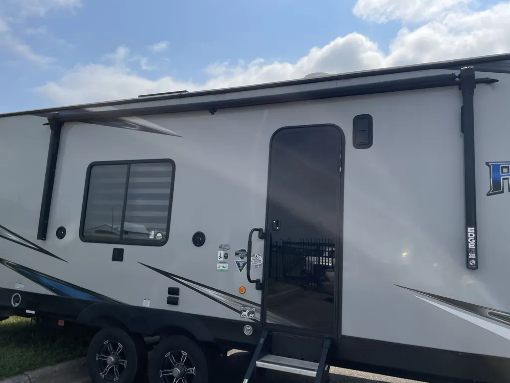 2021 Forest River Vengeance Rogue 26V, Photos photo 27
