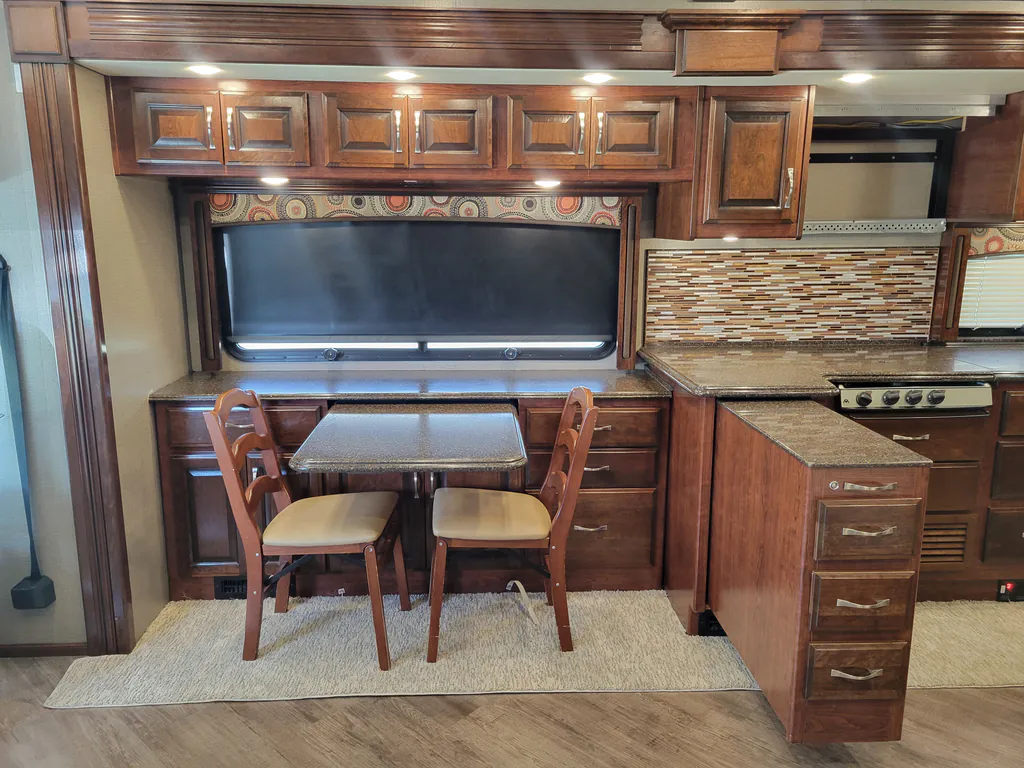2018 Fleetwood Pace Arrow LXE 38F, Photos photo 10