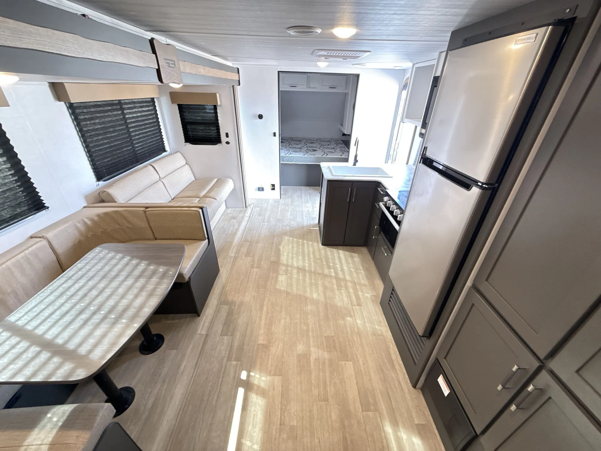 2025 Keystone Bullet Classic 2640BHWE — living area main