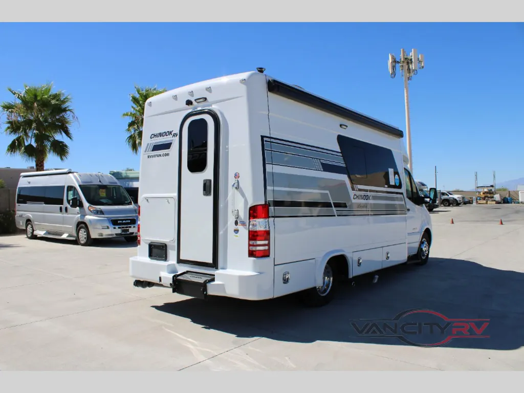 2024 Chinook RV Summit SS, Photos photo 6