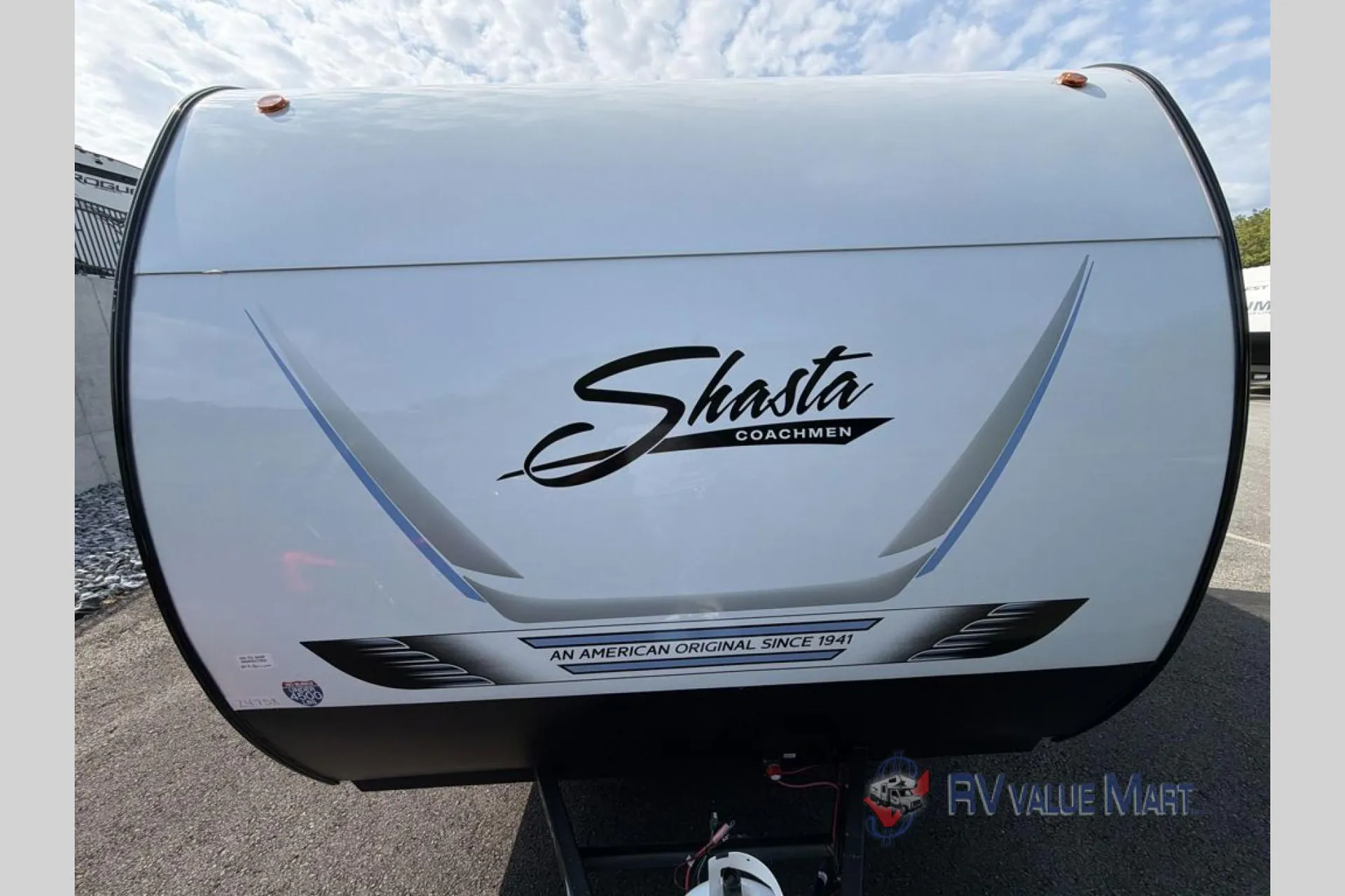 2026 Shasta RVs Compact 18FQ - Photo 4