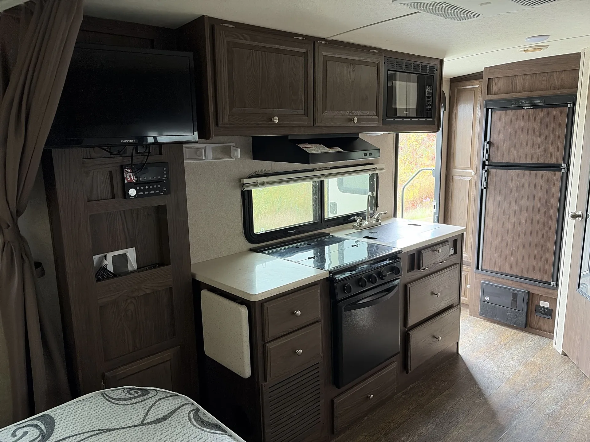 2018 Forest River Rockwood Mini Lite 2109S — living area main