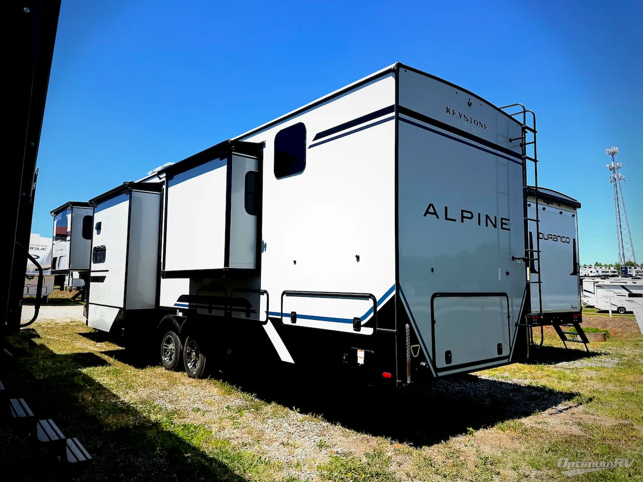 2026 Keystone Alpine 3710FL - Photo 4