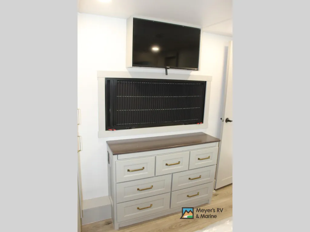 2026 Brinkley Model G 3970, Photos photo 33