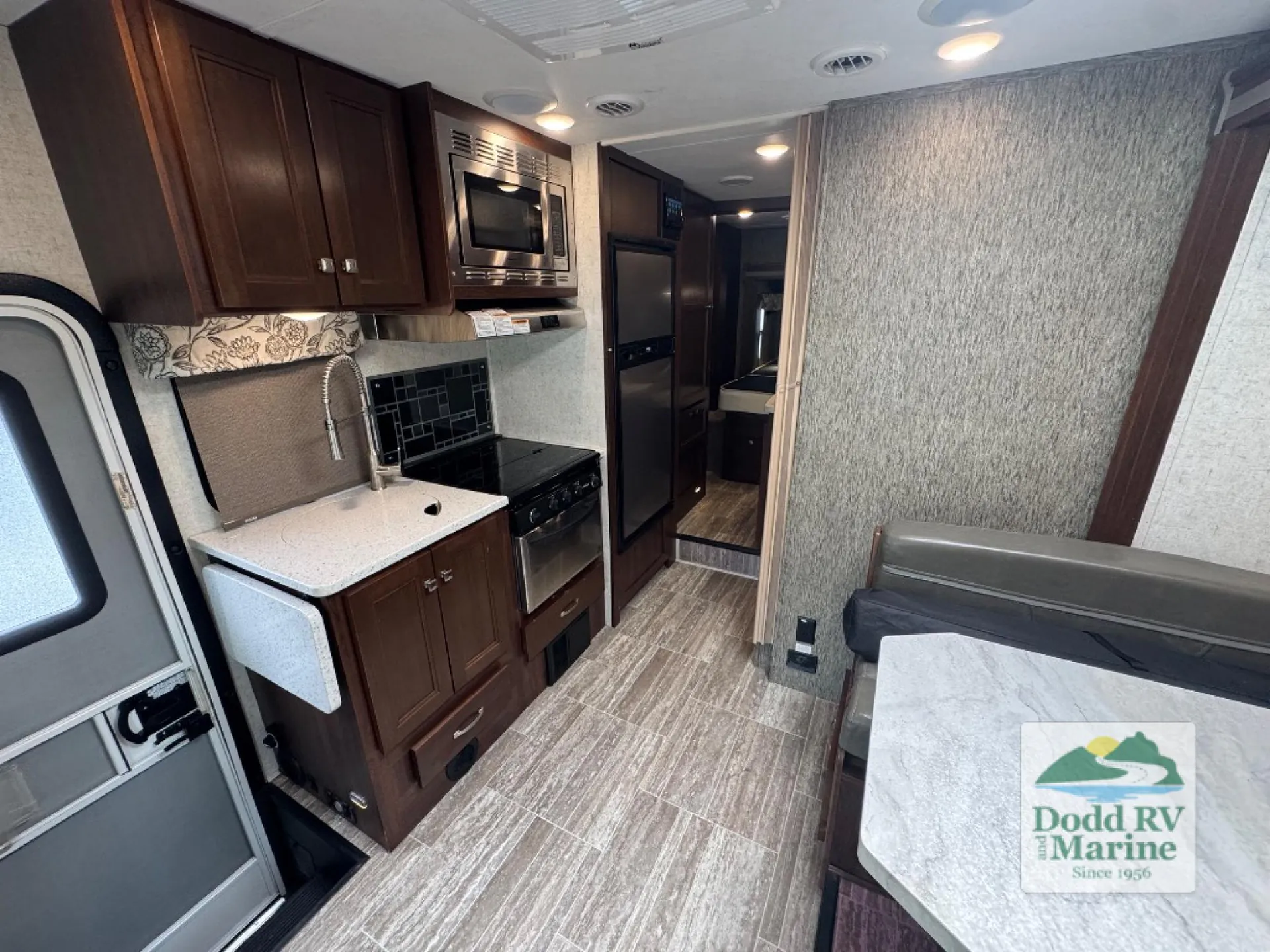 2018 Forest River Forester MBS 2401R - Photo 4