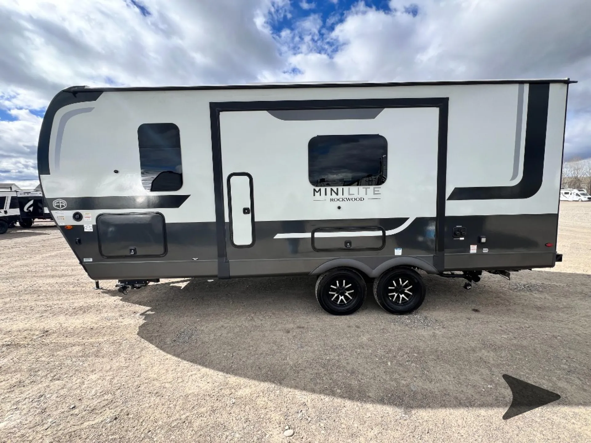2026 Forest River Rockwood Mini Lite 2214S — Photo 6