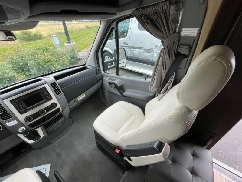 2015 Leisure Travel Unity 24MB - Photo 4