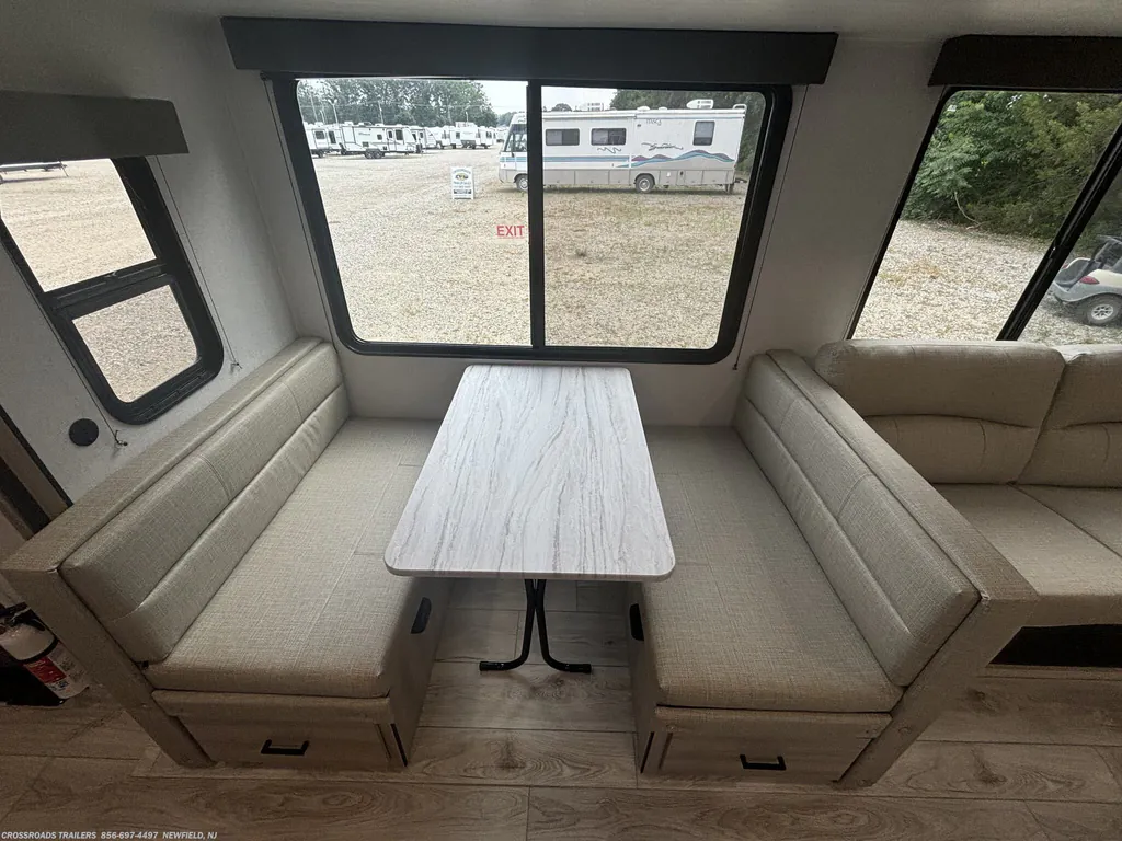 2025 East to West Della Terra 272RL, Photos photo 18