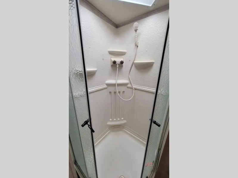 2019 Forest River RV Rockwood Mini Lite 2304KS - Photo 2