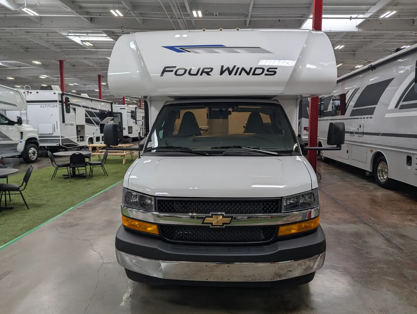 2026 Thor Motor Coach Four Winds 19X - Photo 3