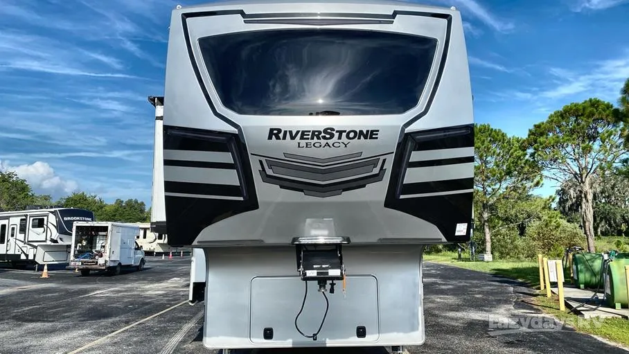 2026 Forest River RiverStone 425FO, Photos photo 6
