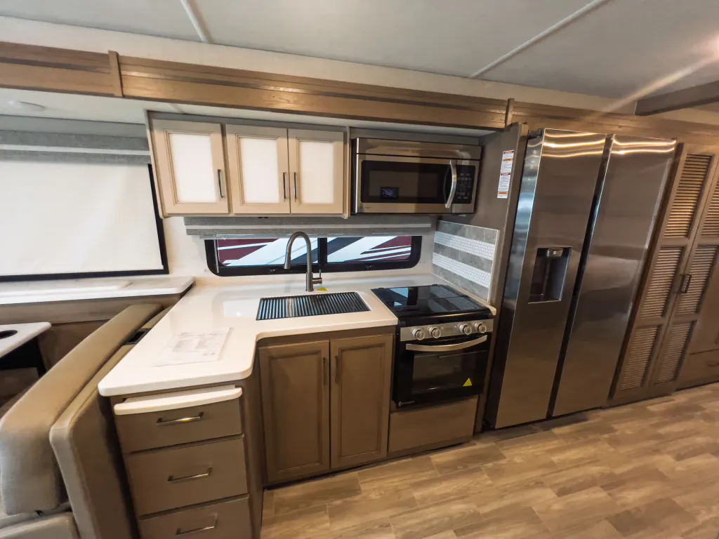 2027 Thor Motor Coach Windsport 36H, Photos photo 12