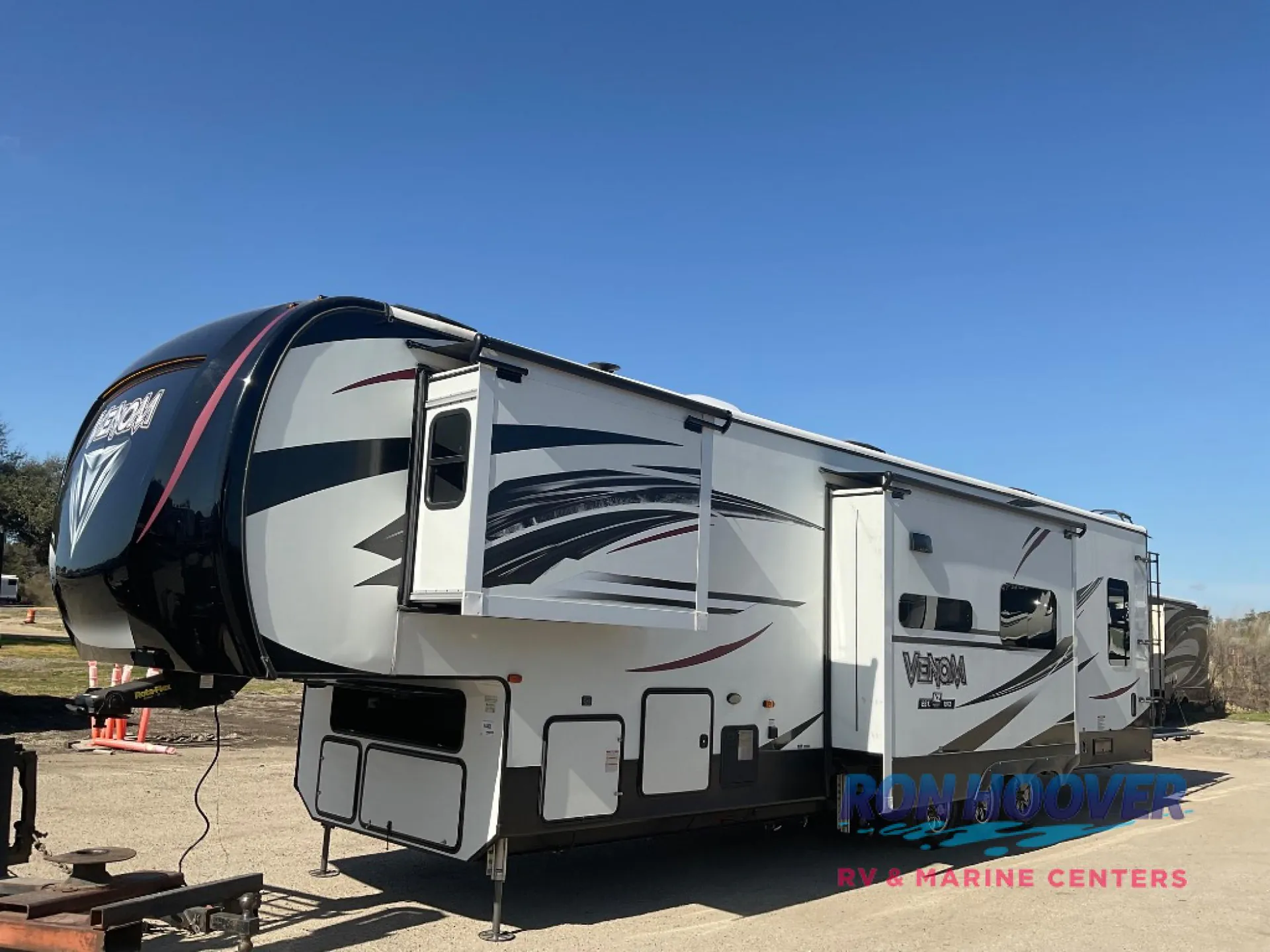 2021 KZ Venom 3911TK for sale - $0