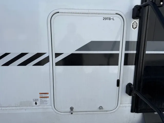 2026 Forest River Cherokee Alpha Wolf 29TB, Photos photo 11