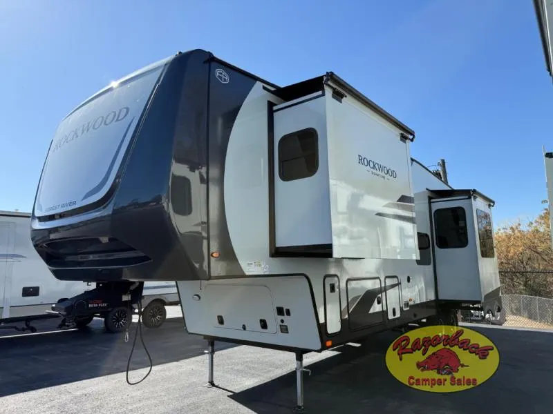 2026 Forest River Rockwood Signature 371RK - Photo 3