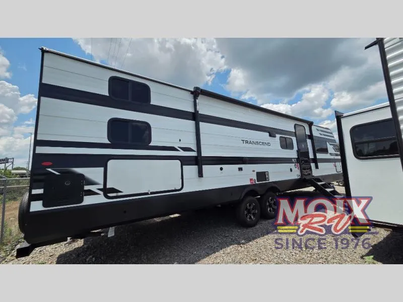 2027 Grand Design Transcend 335BHT - Photo 3