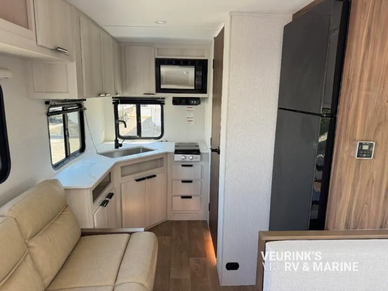 2027 Winnebago Access 18RK - Photo 4