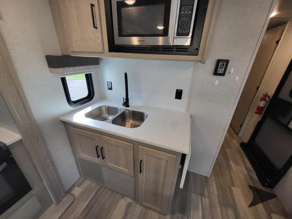 2023 Forest River Flagstaff Super Lite 29RLBS, Photos photo 13