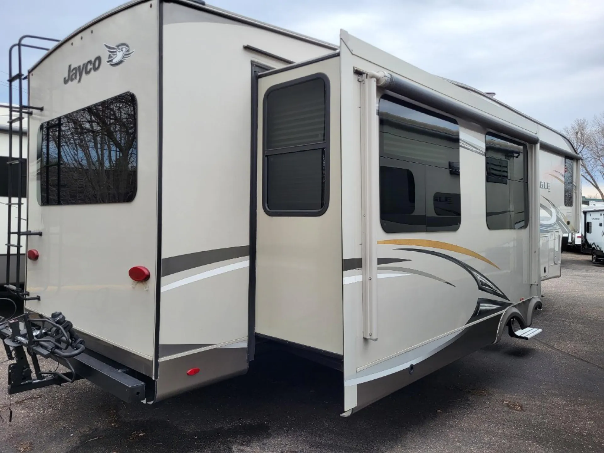 2017 Jayco Eagle 327CKTS - Photo 4