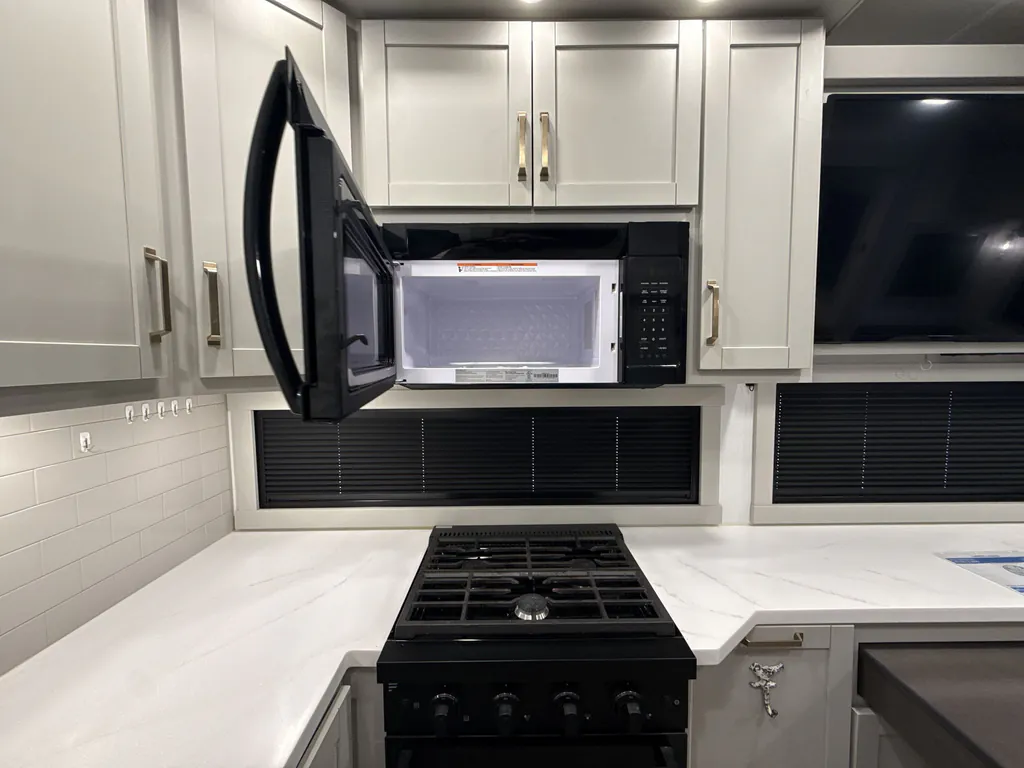 2025 Brinkley Model Z 2670, Photos photo 21