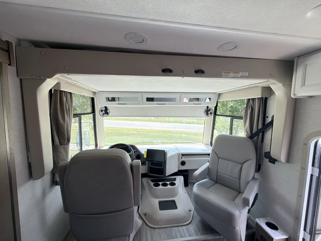 2024 Thor Motor Coach Freedom Traveler A29, Photos photo 19