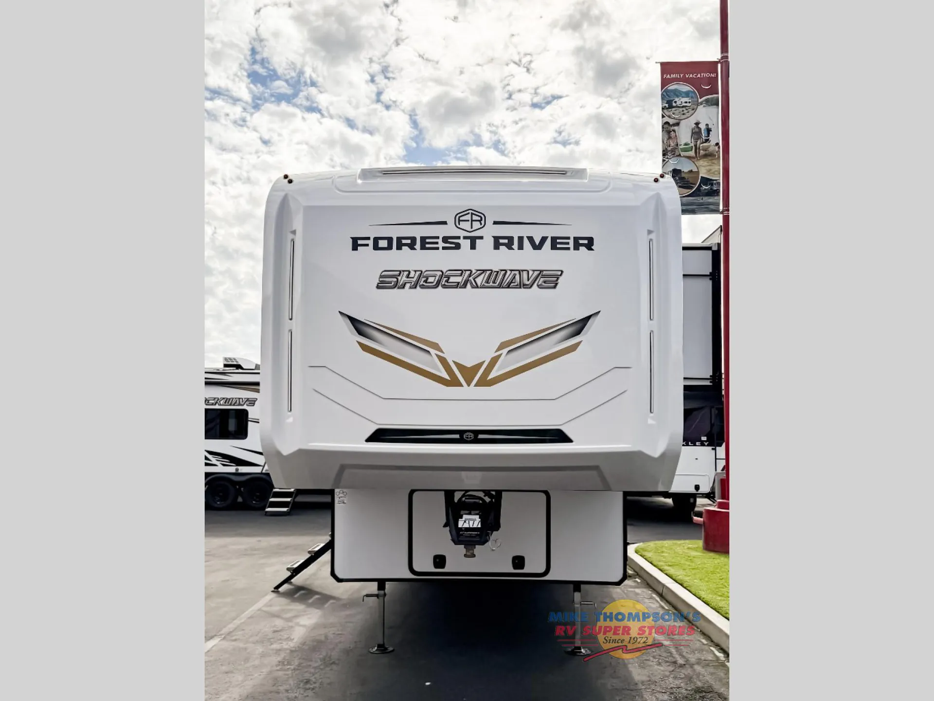 2026 Forest River Shockwave 2800 - Photo 3